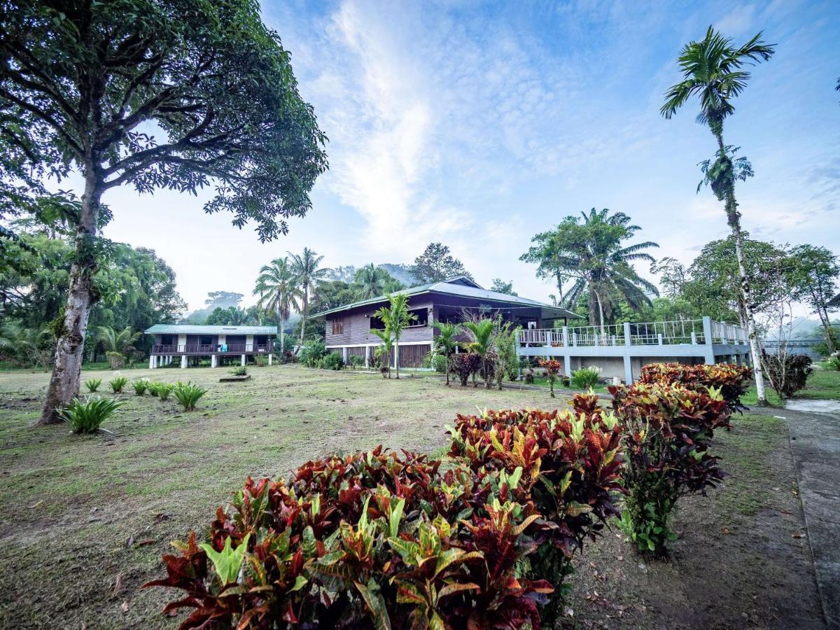 Benarat Lodge Mulu Εξωτερικό φωτογραφία