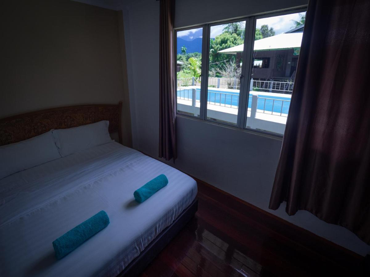 Benarat Lodge Mulu Εξωτερικό φωτογραφία