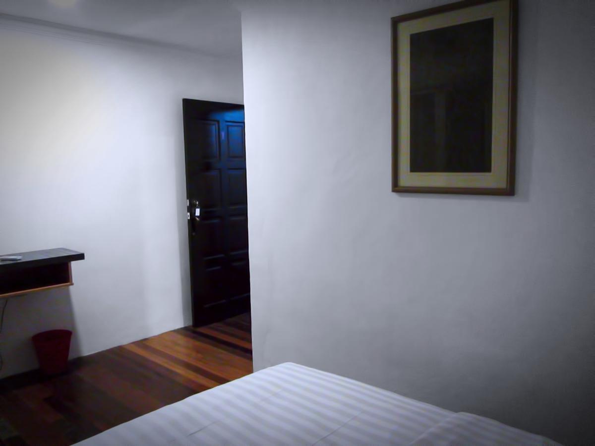 Benarat Lodge Mulu Εξωτερικό φωτογραφία