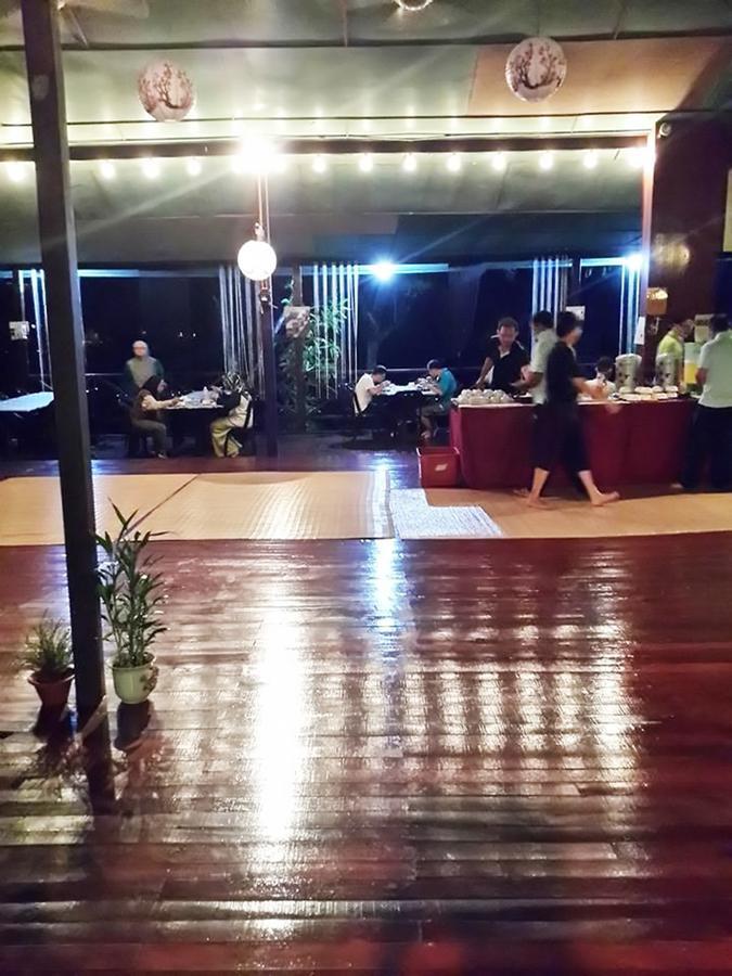 Benarat Lodge Mulu Εξωτερικό φωτογραφία