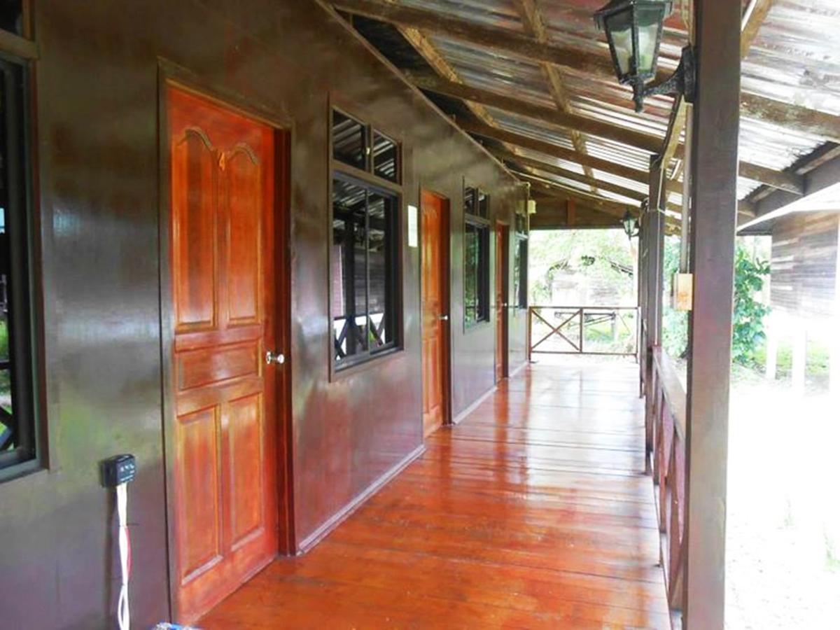 Benarat Lodge Mulu Εξωτερικό φωτογραφία