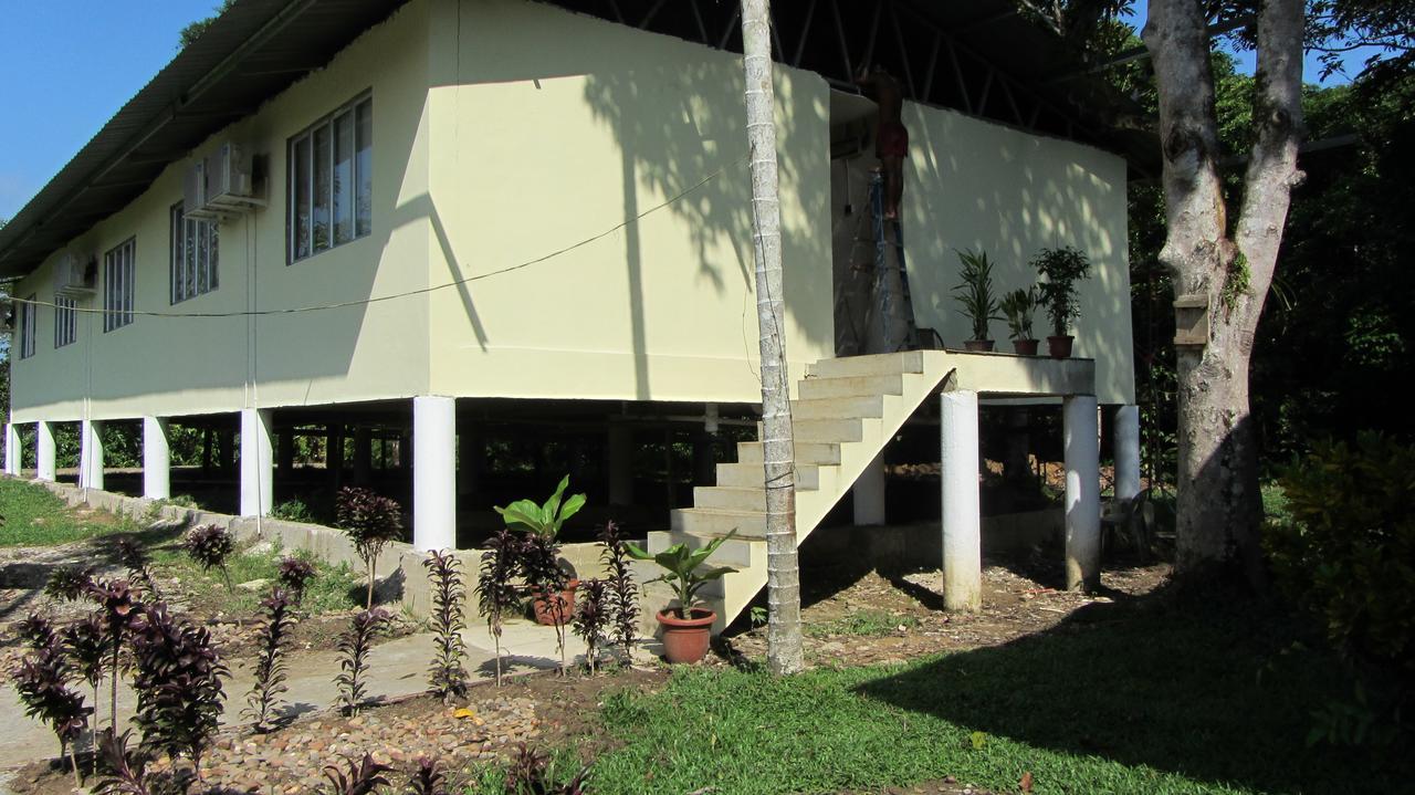Benarat Lodge Mulu Εξωτερικό φωτογραφία
